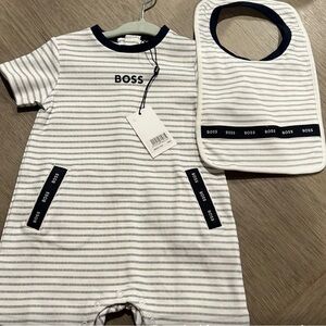 Bodysuit set with bib